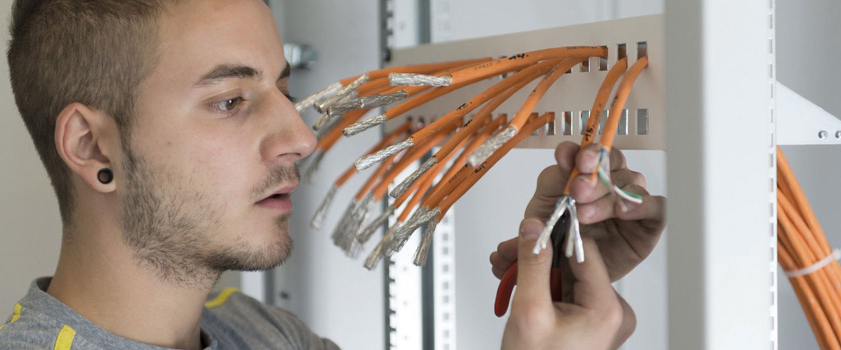 Elektriker an der Arbeit