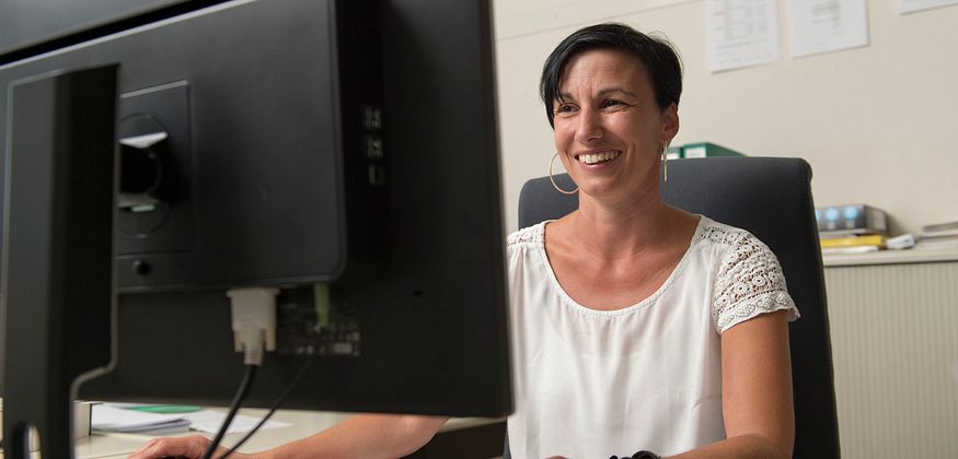 arbeitender Angestellter