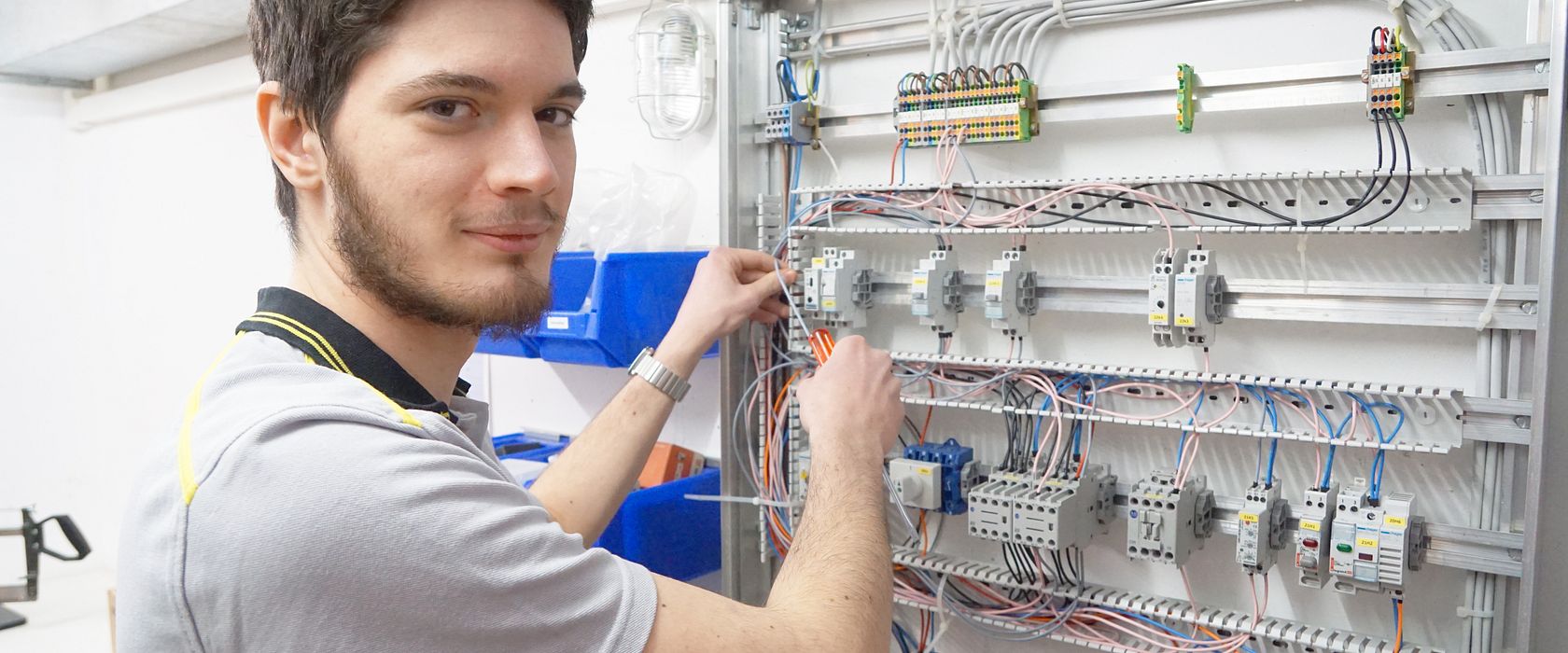 Elektriker an der Arbeit