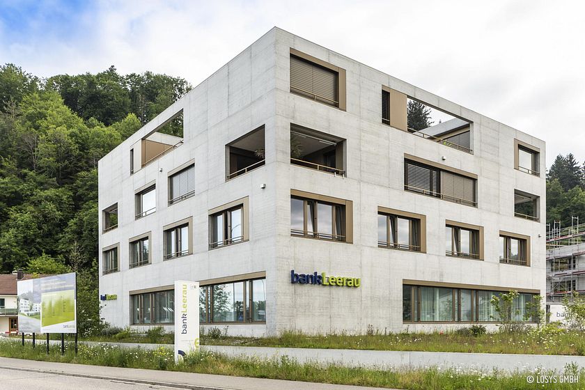 Bank Leerau, Zentrum Haus A+B in Kirchleerau - Aussenansicht