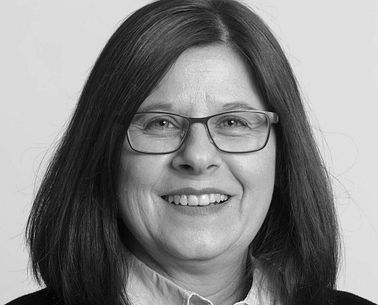 Mitarbeiterin Sandra Mörth, Administration