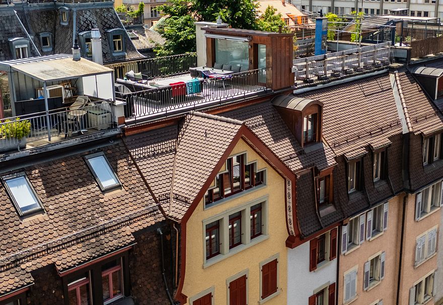 Fassade zur Strasse