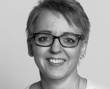 Mitarbeiterin Jacqueline Mohr, Administration